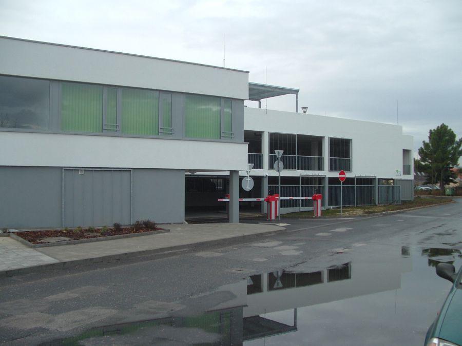 bagolyvar parkolohaz